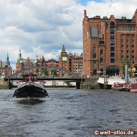 Boat trip through HafenCity and Speicherstadt, Hamburg