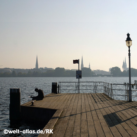 Außenalster, Anleger, Alsterdampfer,Hamburg