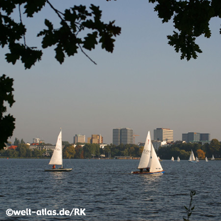 Outer Alster Lake, sailingboats, Hamburg