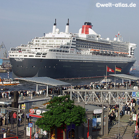 Queen Mary 2, Landungsbrücken, Hamburg