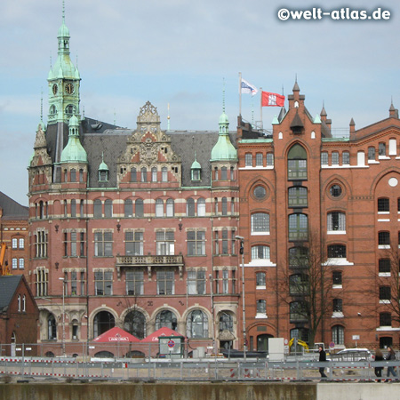 Bei St. Annen in der Speicherstadt, der weltgröβte zusammenhängende Lagerhauskomplex, Backsteingotik 