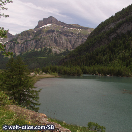 Lac de Derborence, mountain lake in Valais