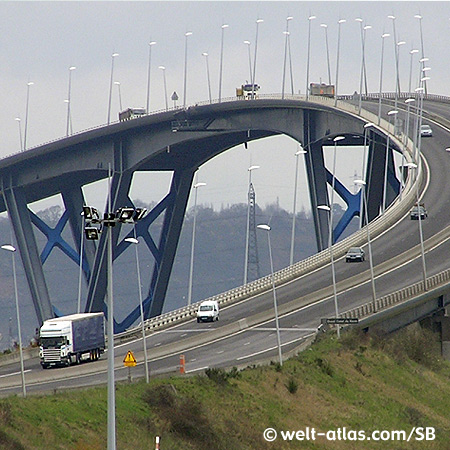 Le Havre, Pont de Normandie