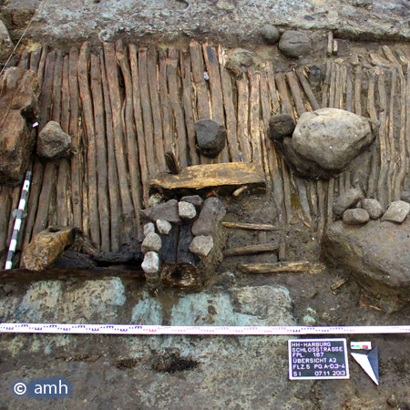 Archäologische Grabungsfunde im Bereich der Harburger Schloßstraße