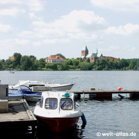 Blick über den Domsee auf den Ratzeburger Dom