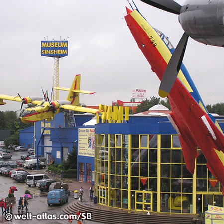 Auto & Technik Museum Sinsheim, Löschflugzeug der Canadair