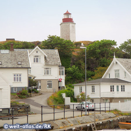 Kvitsoy lighthouse, south entrance of Haugesund, south Norway