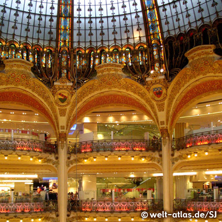 Große Halle, Galeries Lafayette, Kuppel und Balkone in Jugendstilarchitektur