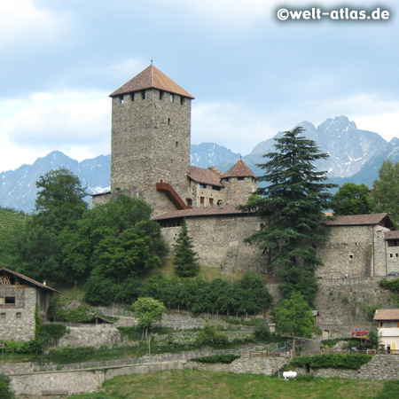 Schloss Tirol bei Meran, oberhalb von Algund, Südtirol, Landesmuseums, Stammburg der Grafen von Tirol