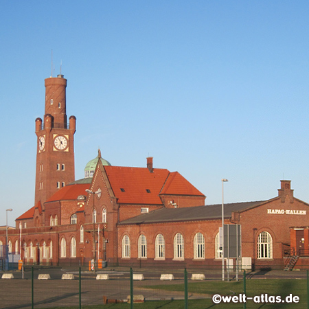Historische Hapag-Hallen am Steubenhöft in Cuxhaven, ehm. Bahnhof und Pier für Passagiere und Auswanderer, denkmalgeschützt