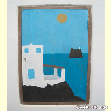 Bild an einer Hauswand mit Sonne, Meer und Strombolicchio, Stromboli