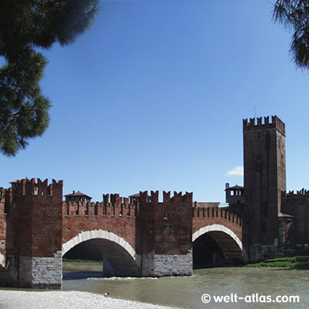 Verona, Castelvecchio and Ponte Scaligero, Italy