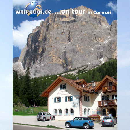 welt-atlas ON TOUR, mit Mini bei Canazei in den Dolomiten, UNESCO Weltnaturerbe