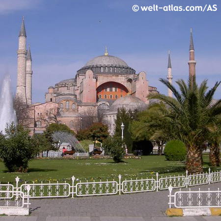 Hagia Sofia in Sultanahmet, Istanbul