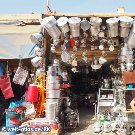 Soukh shop, Taroudannt, MoroccoTypical shop for housewares