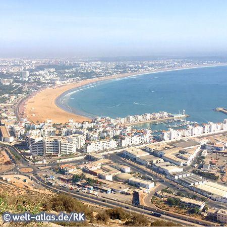 Blick von der Kasbah Bucht von Agadir, MarokkoMarina im Vordergrund