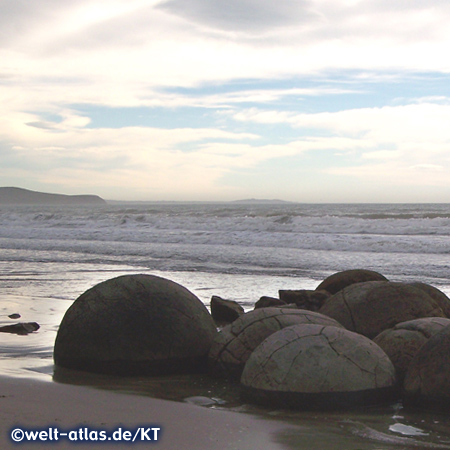 Moeraki Boulders at Koekohe Beach