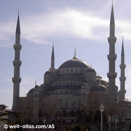 Die Sultan Ahmet Moschee wird auch Blaue Moschee genannt.