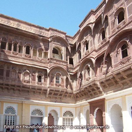 inside Mehrangarh Fort of Jodhpur, known as Blue City, IndiaFoto:© www.reisepfarrer.de