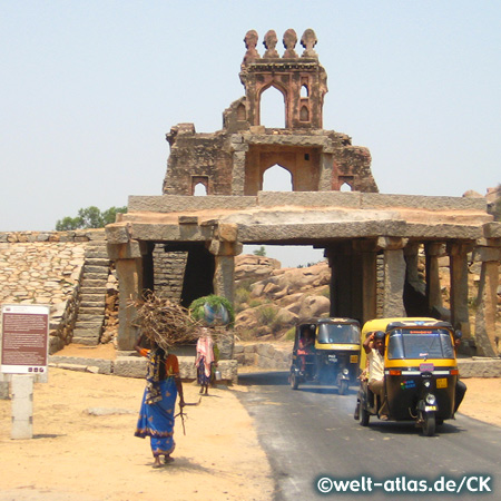 Talarigatta Gate on the way to Vittala Temple, Hampi