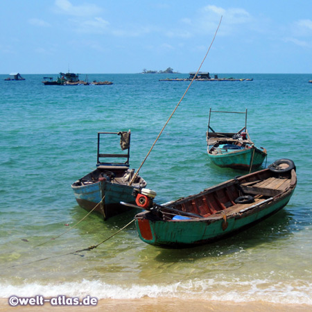 Fischerboote am Strand bei Ganh Dau im Norden der Insel Phu Quoc 