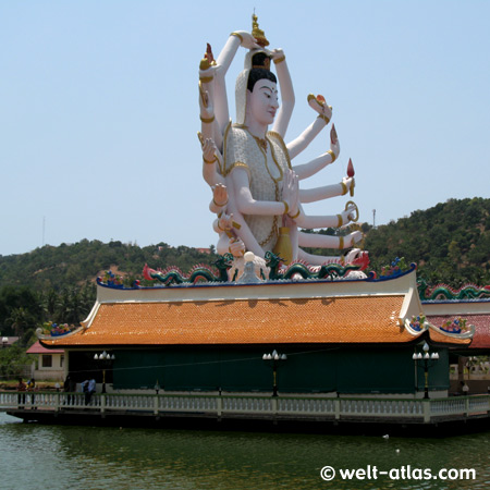 north of Samui, one of the most colorful temples, new