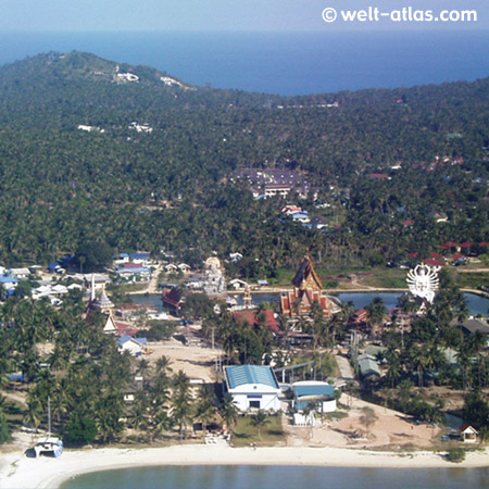 Wat Plai Laem bei der Landung auf Koh Samui