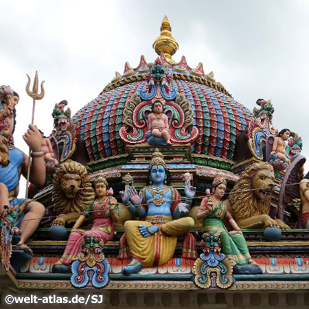 Singapore's oldest Hindu Temple, the Sri Mariamman