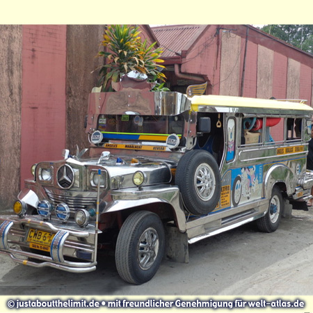 Jeepney, typisches philippinisches Verkehrsmittel