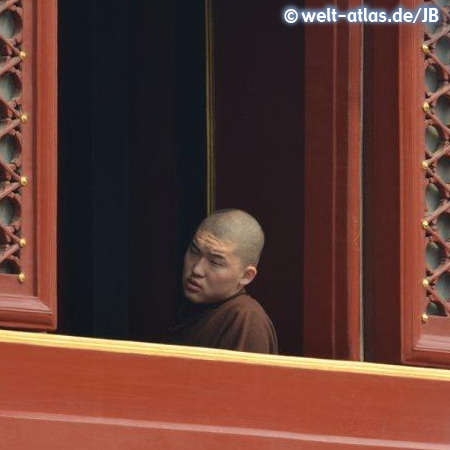 Buddhistischer Mönch im Lamatempel, Beijing 