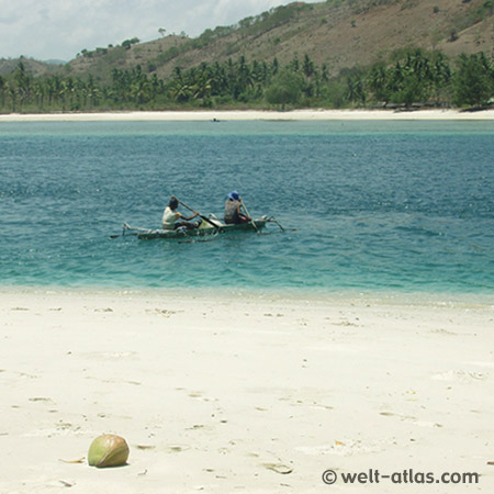 Kleines Boot vor Gili Nanggu (Lombok Süd-West)