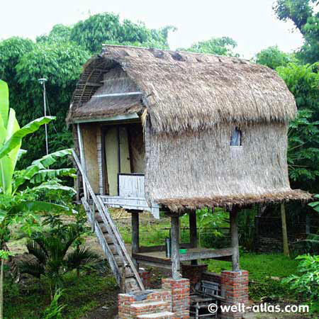 Speicher im traditionellen Sasak-Dorf,Lombok, Indonesien