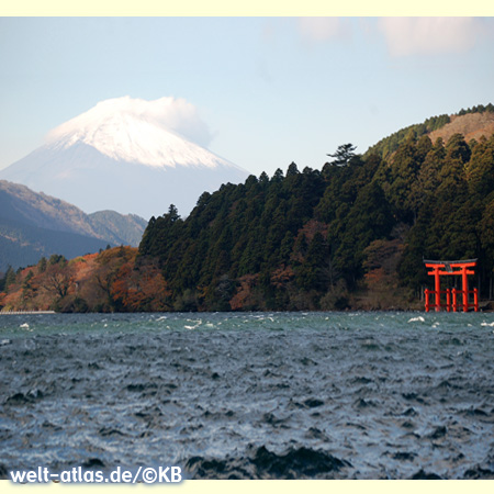 Lake Ashi with Torii of Hakone Shrine and Mount Fuji