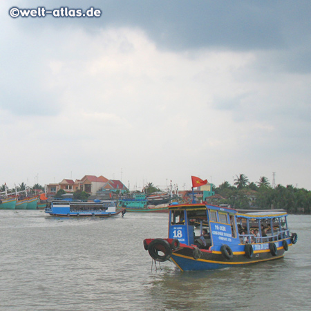 Ausflugsboote im Hafen von My Tho, Mekong Delta