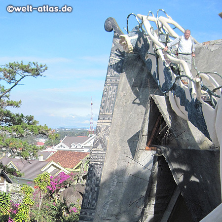 Hang Nga Guesthouse, Crazy House, Da Lat. The architecture seems like buildings of Gaudi and Hundertwasser and offers spectacular views and vistas behind