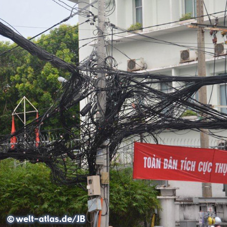 Power lines Saigon style