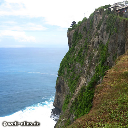 Temple at Uluwatu, Pura Luhur Uluwatu is a Balinese sea temple