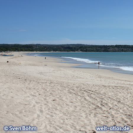 Endless and empty beach of Jimbaran, one of the most beautiful beaches of bali