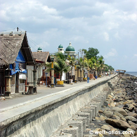 Promenade, Ampenan, Lombok, old Fischer port, Mosque