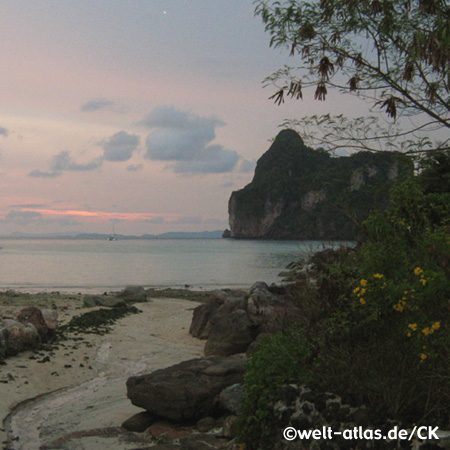 Sunset at Ko Phi Phi beach, Krabi Province