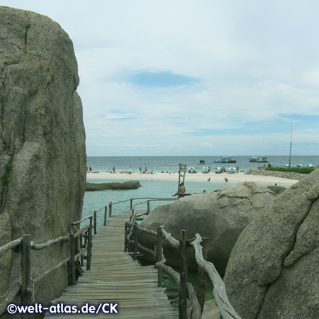 Beach of Koh Nang Yuan, small islands near Koh Tao, Surat Thani Province