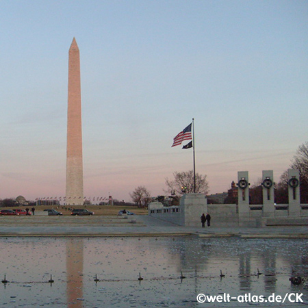 The Washington Monument, obelisk west end of the National Mall