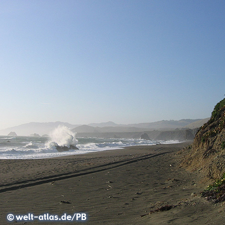 Breaking waves at Sonoma Coast State Beach, Sonoma County, California