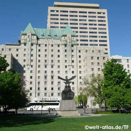 Lord Elgin Hotel, in the heart of downtown Ottawa
