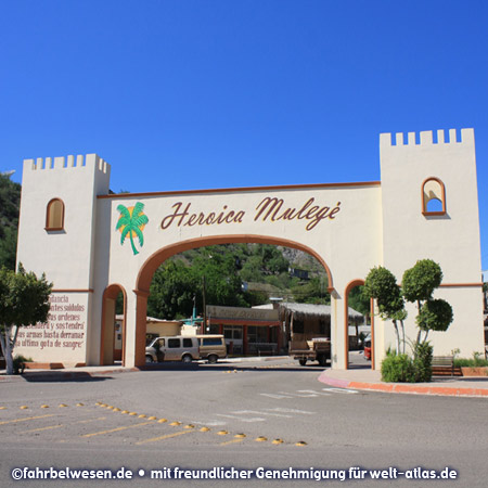 Stadttor von Mulegé, Baja California Sur  – Foto:©fahrbelwesen.de