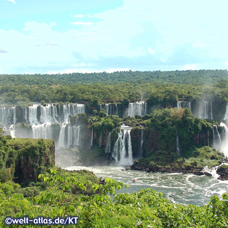 Iguazú-Wasserfälle, Zusammenfluss von Iguaçu und Paraná an der Grenze zwischen Argentinien und Brasilien, UNESCO-Welterbe