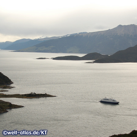 Die Via Australis unterwegs in der Wulaia-Bucht, Chile