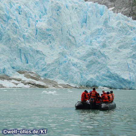 Zodiac and Glacier of Chico Sound