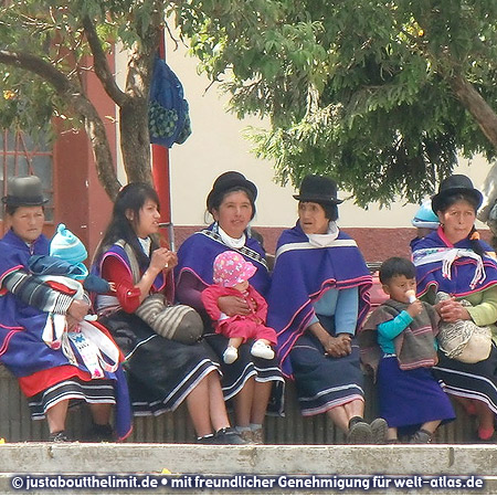 In Silvia bei Popayan findet immer am Dienstag ein authentischer Markt der Guambiano-Indianer statt